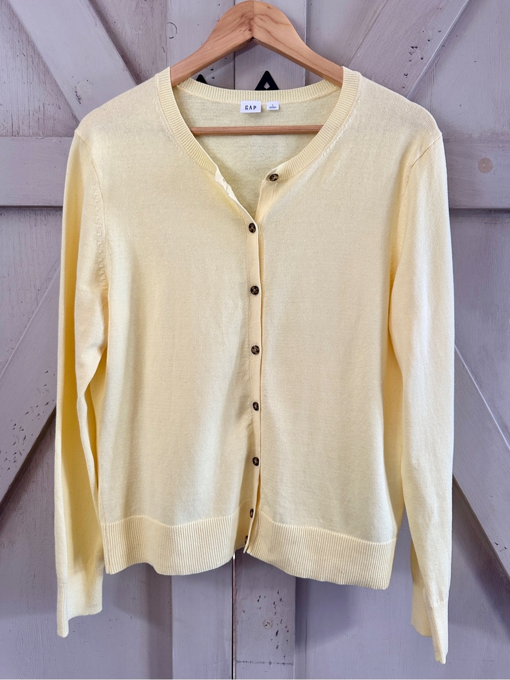 GAP 100% Cotton Cardigan Sweater – Pale Butter Yellow – Size L